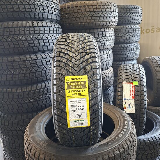 Sonix 215/55R17 ZOSO 98T XP69
