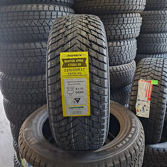 Sonix 225/55R17 ZOSO 101H XP69